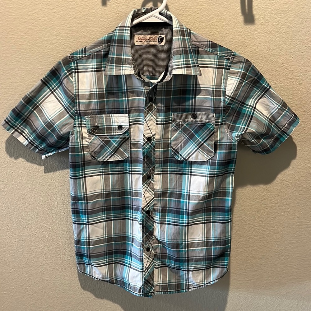 Sovereign Code button down boys size L 14-16